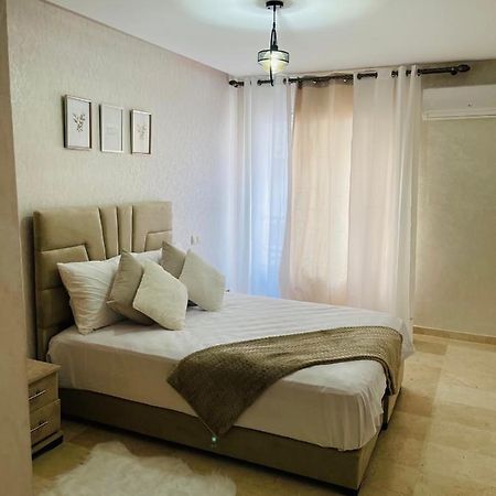 Superbe Appartement Au Coeur De Casablanca Kültér fotó